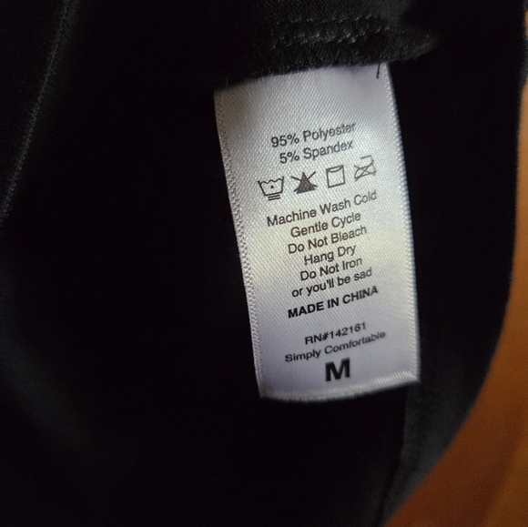 LuLaRoe Randy T - Picture 3 of 3